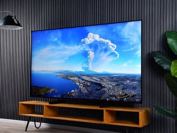 十大品牌电视机，变化、学习与自信的力量铸就行业标杆